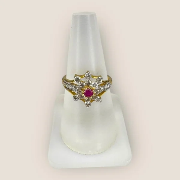 DIAMONDS THAT SPEAK LOUDER THAN WORDS, BEAUTIFUL LADIES DIAMOND RING WITH PINK STONE IN FLOWER DESIGN | DLR23