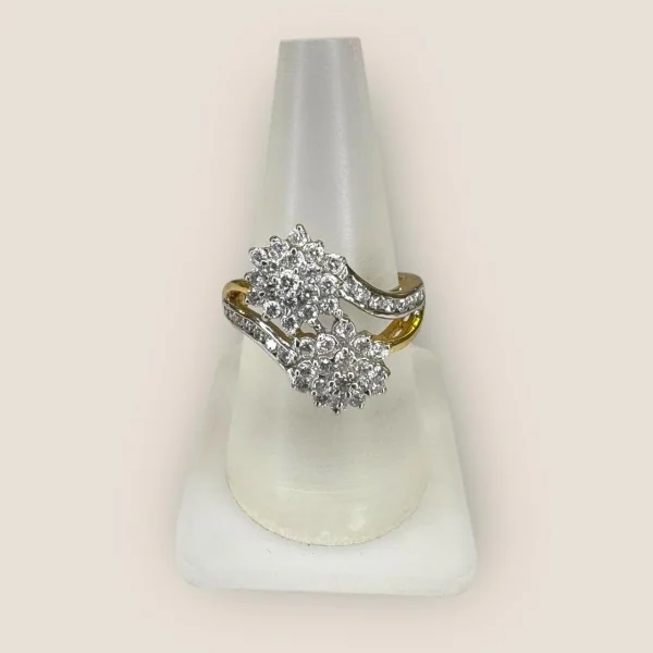 WHERE TRUE LOVE MEETS TIMELESS CRAFTSMANSHIP BEAUTIFUL LADIES DIAMOND RING IN FLOWER DESIGN | DLR10