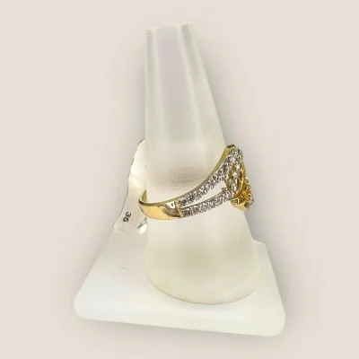 A TOUCH OF LIGHT FOR EVERY DAY BEAUTIFUL LADIES DIAMOND RING IN LEAF DESIGN| DLR78