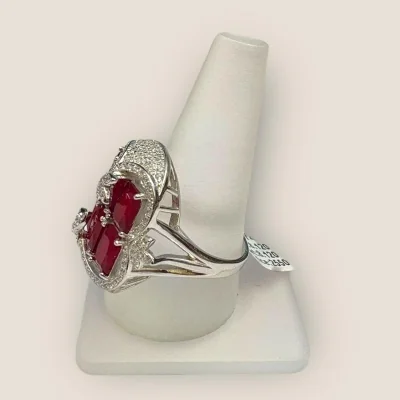 BEAUTIFUL STERLING SILVER RING WITH RED STONE | SLR574 BEAUTIFUL STERLING SILVER RING WITH RED STONE | SLR574