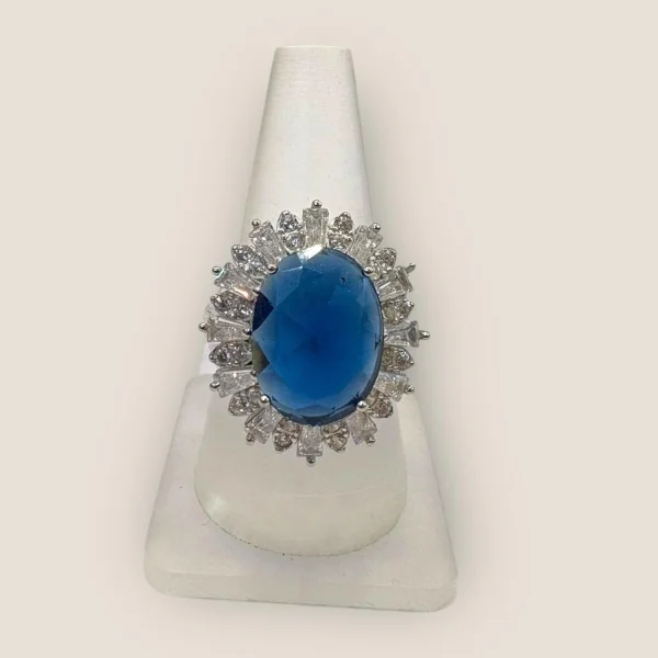 BEAUTIFUL STERLING SILVER LADIES RING WITH BLUE STONE | SLR577