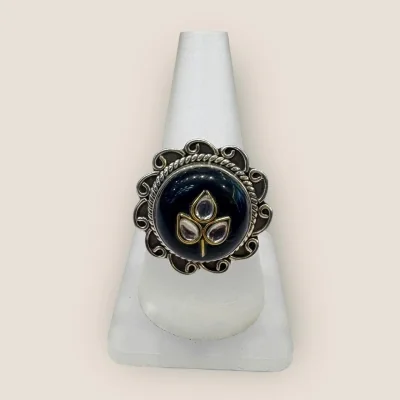 BEAUTIFUL STERLING SILVER LADIES RING WITH BLACK STONE IN LEAF DESIGN | SLR602 BEAUTIFUL STERLING SILVER LADIES RING WITH BLACK STONE IN LEAF DESIGN | SLR602