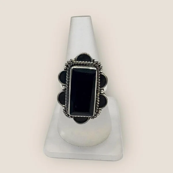 BEAUTIFUL STERLING SILVER LADIES RING WITH BLACK STONE | SLR597
