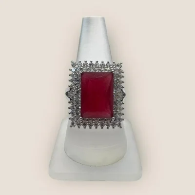 BEAUTIFUL STERLING SILVER LADIES RING WITH RED STONE | SLR572 BEAUTIFUL STERLING SILVER LADIES RING WITH RED STONE | SLR572