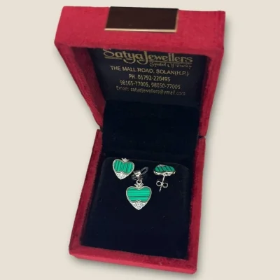 STERLING SILVER GIRLISH PENDENT SET IN HEART SHAPE WITH GREEN COLOUR |SPS66