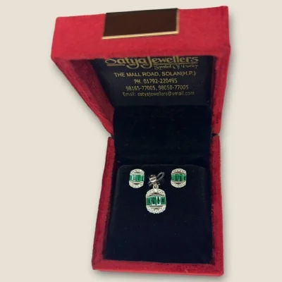 BEAUTIFUL STERLING SILVER GIRLISH PENDENT SET IN GREEN COLOUR WITH ZIRCONS | SPS63 BEAUTIFUL STERLING SILVER GIRLISH PENDENT SET IN GREEN COLOUR WITH ZIRCONS | SPS63