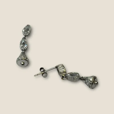 BEAUTIFUL STERLING SILVER GIRLISH EARING WITH ZIRCONS | STP187 BEAUTIFUL STERLING SILVER GIRLISH EARING WITH ZIRCONS | STP187