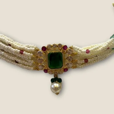 Exquisite Pearl and Emerald Pendant Set | STJ26 - Shop Now for Luxury Jewellery Exquisite Pearl and Emerald Pendant Set | STJ26 - Shop Now for Luxury Jewellery
