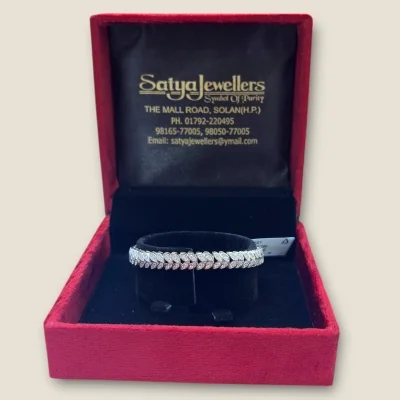 BEAUTIFUL STERLING SILVER BRACELET WITH LOVELY DESIGN | SB161