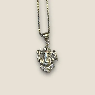 BEAUTIFUL STERLING SILVER GIRLISH NECKLACE WITH LORD GNESHA PENDENT | SC338