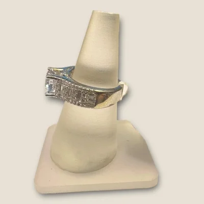 LOVELY 925 STERLING SILVER GIRLISH RING WITH ZIRCONS | SLR613 LOVELY 925 STERLING SILVER GIRLISH RING WITH ZIRCONS | SLR613