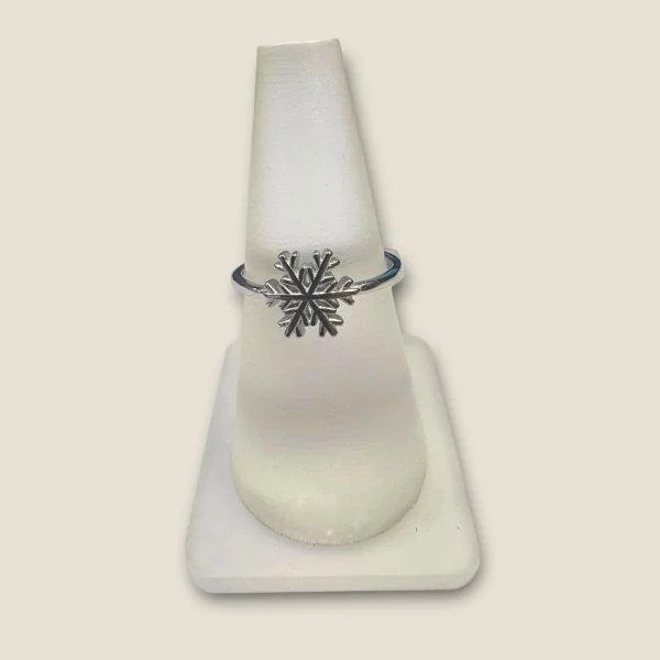 BEAUTIFUL SNOWFLAKE DESIGN STERLING SILVER GIRLISH RING | SLR626