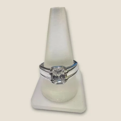 925 STERLING SILVER RING WITH ZIRCONS | SLR256 925 STERLING SILVER RING WITH ZIRCONS | SLR256