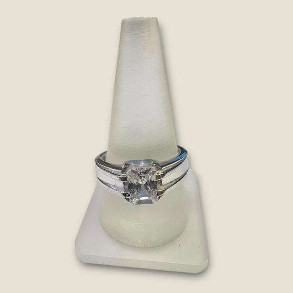 925 STERLING SILVER RING WITH ZIRCONS | SLR256