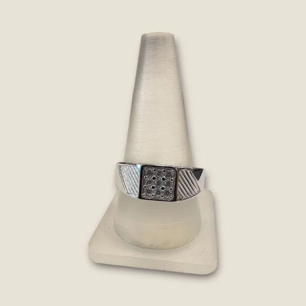 925 STERLING SILVER MEN'S RING WITH LOVELY DESIGN SGR265